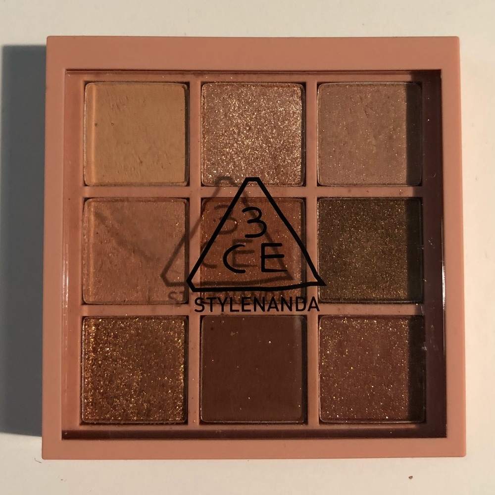 3CE Mood Recipe Palette in Overtake